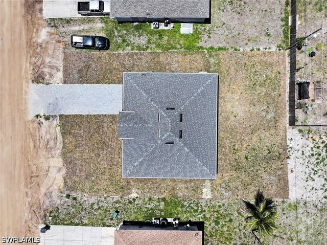 1727 NE 12th TER, Cape Coral, FL 33909