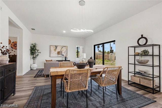 1727 NE 12th TER, Cape Coral, FL 33909