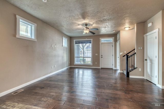 4470 S Axiom Ave, Boise, ID 83716