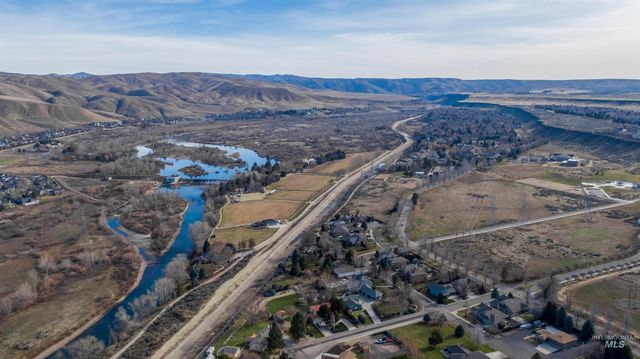 4470 S Axiom Ave, Boise, ID 83716