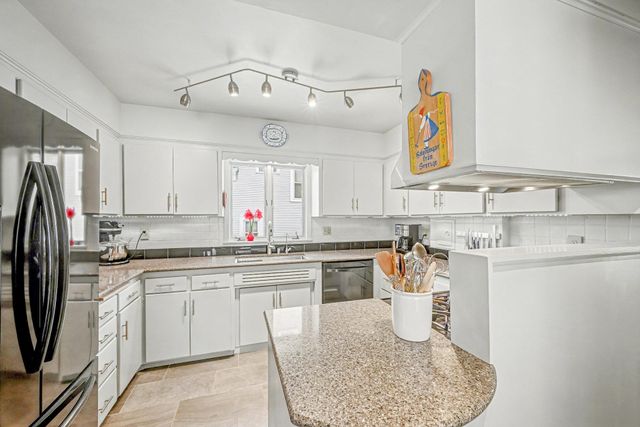 814 Central Avenue, Red Wing, MN 55066