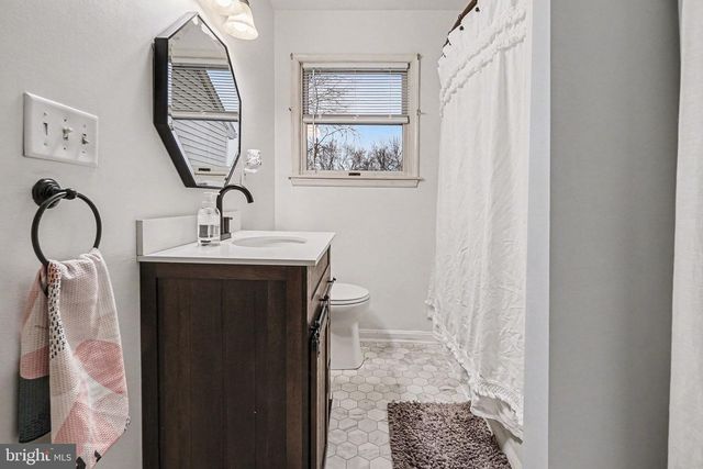 519 LEXINGTON AVE, Mechanicsburg, PA 17055