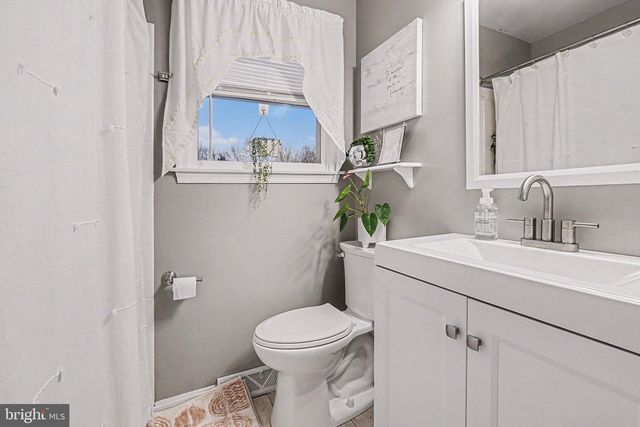 519 LEXINGTON AVE, Mechanicsburg, PA 17055