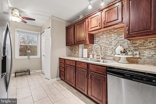 519 LEXINGTON AVE, Mechanicsburg, PA 17055