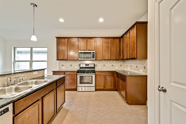 816 Bird Creek Drive, Little Elm, TX 75068