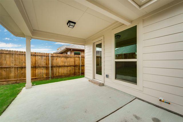 816 Bird Creek Drive, Little Elm, TX 75068