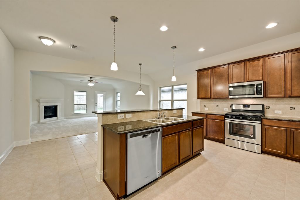 816 Bird Creek Drive, Little Elm, TX 75068