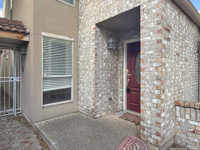 201 W Craig Pl Apt B, San Antonio, TX 78212