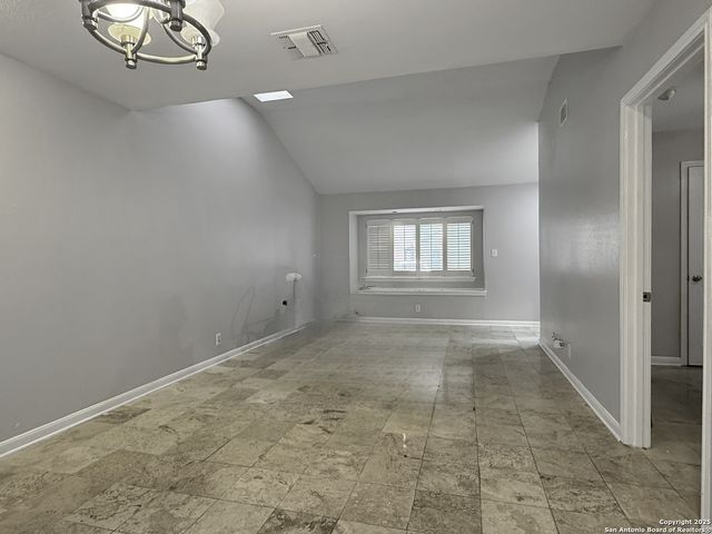 201 W Craig Pl Apt B, San Antonio, TX 78212