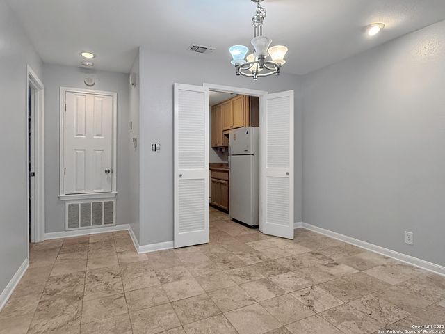 201 W Craig Pl Apt B, San Antonio, TX 78212