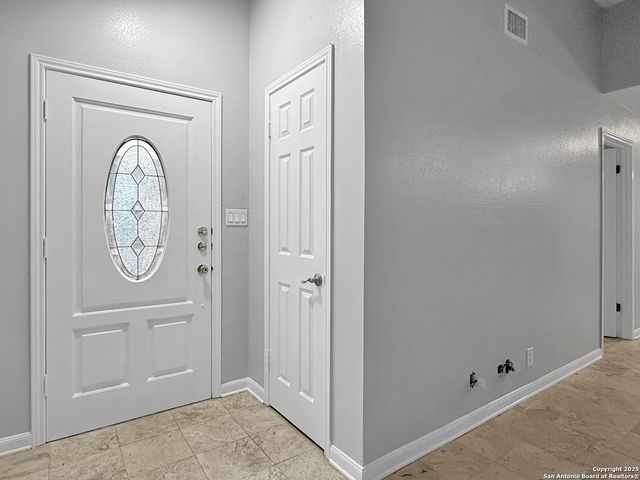 201 W Craig Pl Apt B, San Antonio, TX 78212