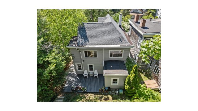 5600 MOSHOLU Avenue, New York City, NY 10471