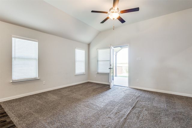 1024 Embers Lane, Denton, TX 76201