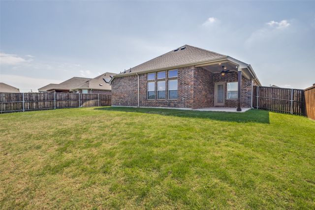 1024 Embers Lane, Denton, TX 76201
