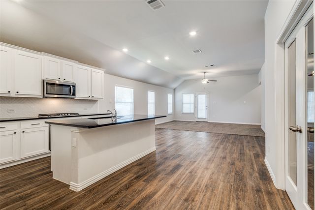 1024 Embers Lane, Denton, TX 76201