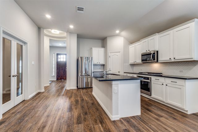 1024 Embers Lane, Denton, TX 76201