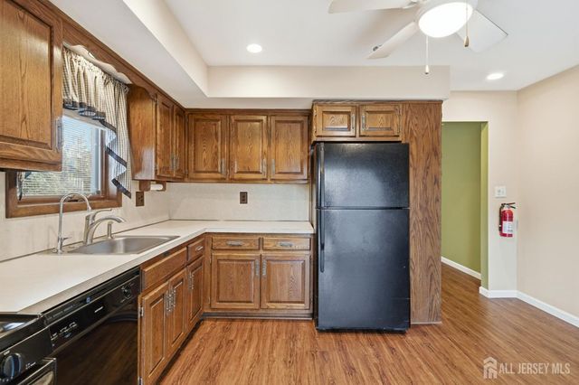 51 Malibu Court, Old Bridge, NJ 08857