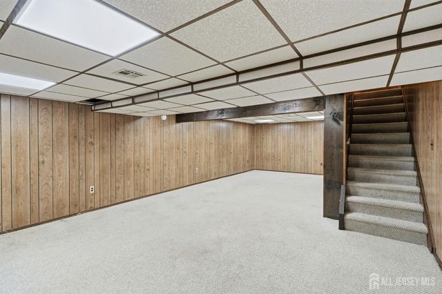 51 Malibu Court, Old Bridge, NJ 08857