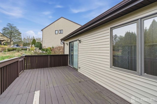 51 Malibu Court, Old Bridge, NJ 08857