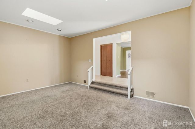 51 Malibu Court, Old Bridge, NJ 08857