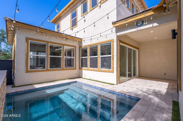 1555 E OCOTILLO Road 9, Phoenix, AZ 85014