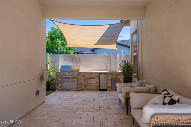 1555 E OCOTILLO Road 9, Phoenix, AZ 85014
