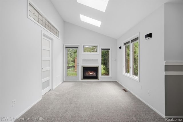 2152 Shankin Drive, Wolverine Lake Village, MI 48390