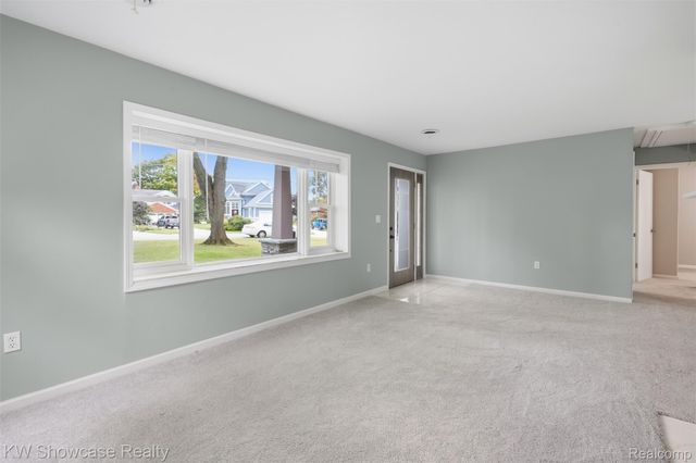 2152 Shankin Drive, Wolverine Lake Village, MI 48390