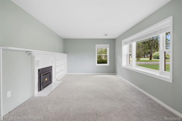 2152 Shankin Drive, Wolverine Lake Village, MI 48390