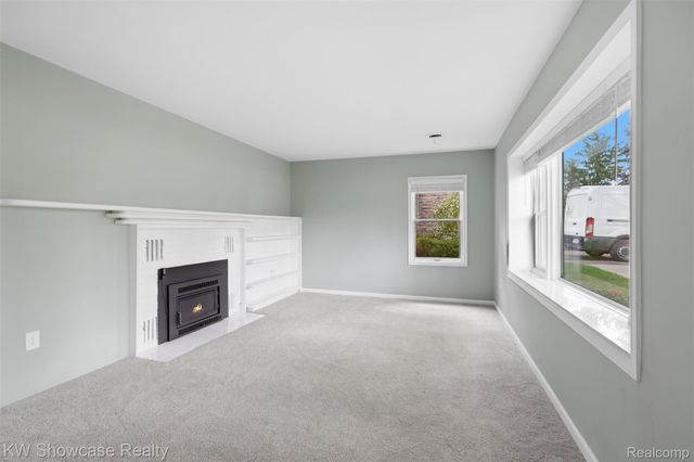 2152 Shankin Drive, Wolverine Lake Village, MI 48390