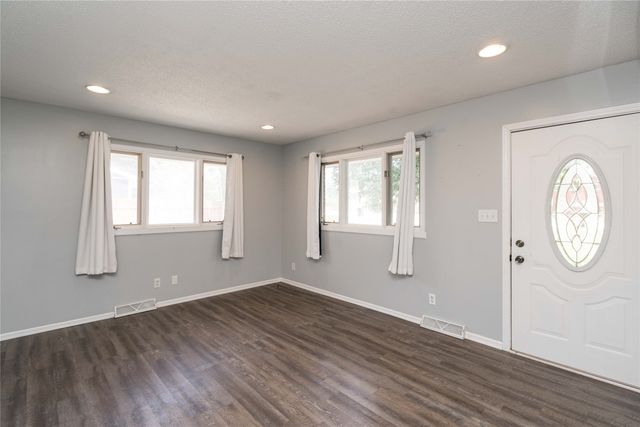1310 SW Ordnance Road, Ankeny, IA 50023