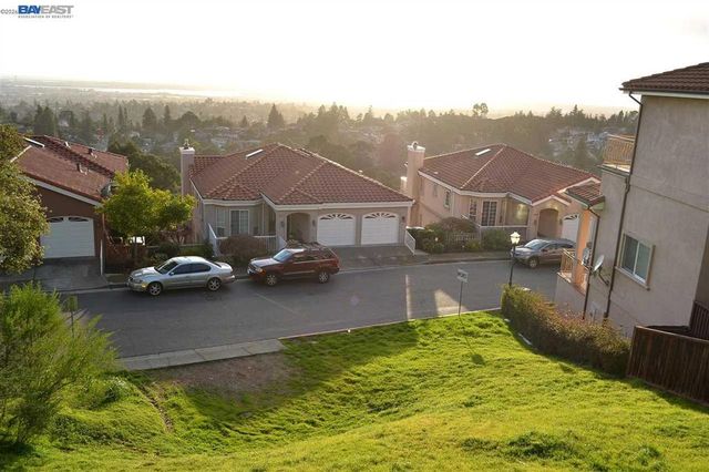 4320 Terrabella Way, Oakland, CA 94619