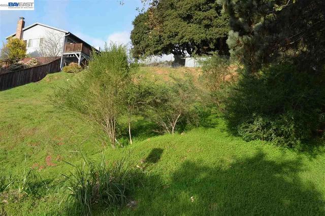 4320 Terrabella Way, Oakland, CA 94619