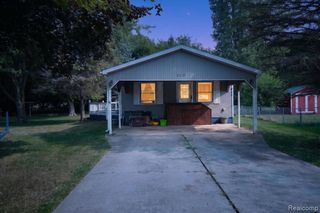 5219 E Carpenter Road, Flint, MI 48506