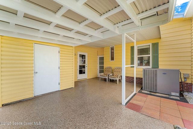 1885 Mango Street NE, Palm Bay, FL 32905