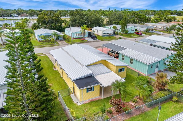 1885 Mango Street NE, Palm Bay, FL 32905