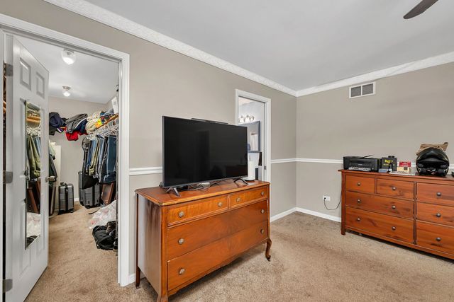 21400 Lisa Lane, Steger, IL 60475