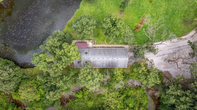 21400 Lisa Lane, Steger, IL 60475