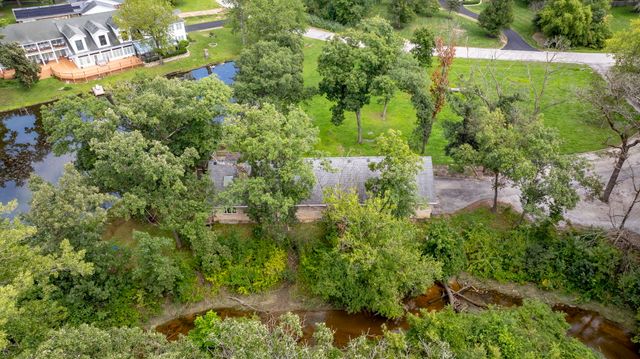 21400 Lisa Lane, Steger, IL 60475