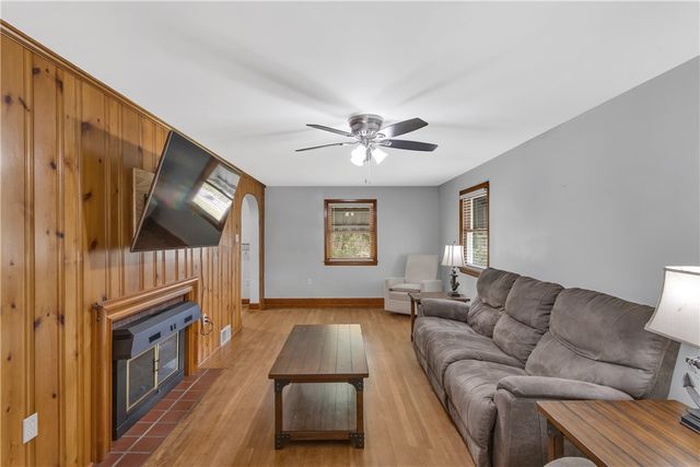 103 Hoover Blvd, Center Twp, PA 15001