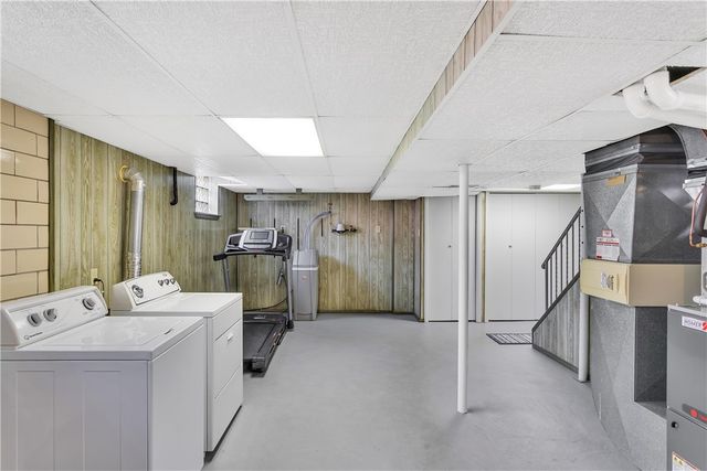 103 Hoover Blvd, Center Twp, PA 15001