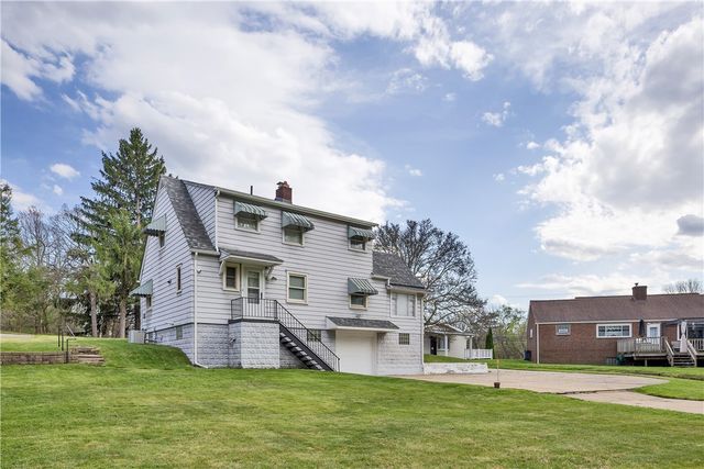 103 Hoover Blvd, Center Twp, PA 15001
