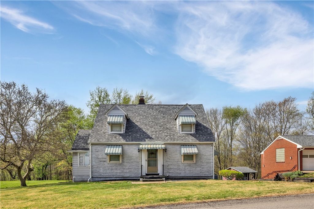 103 Hoover Blvd, Center Twp, PA 15001