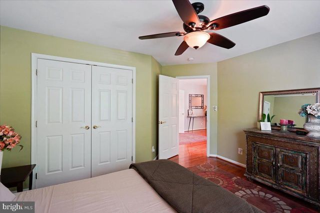 2181 SANDBURG ST, Dunn Loring, VA 22027