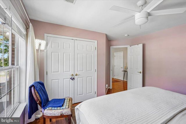 2181 SANDBURG ST, Dunn Loring, VA 22027