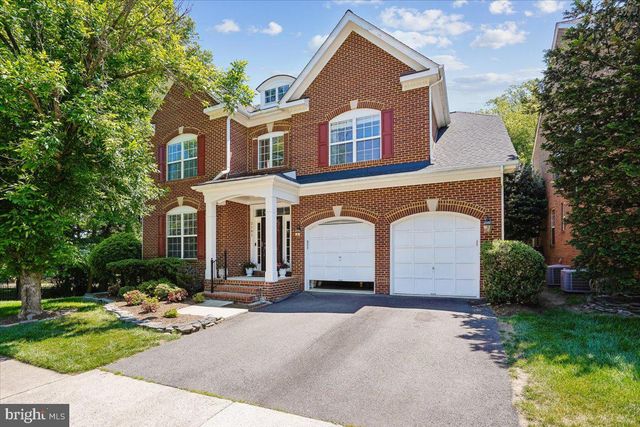2181 SANDBURG ST, Dunn Loring, VA 22027