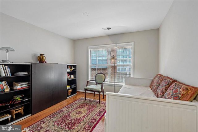 2181 SANDBURG ST, Dunn Loring, VA 22027