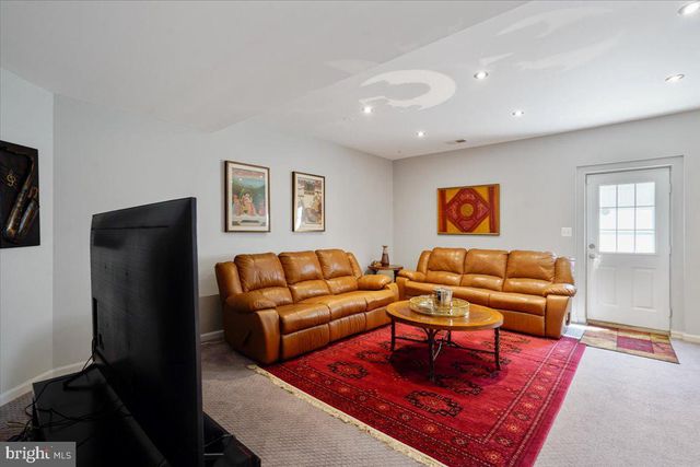 2181 SANDBURG ST, Dunn Loring, VA 22027