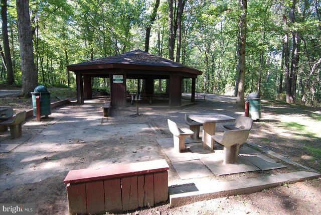 2181 SANDBURG ST, Dunn Loring, VA 22027