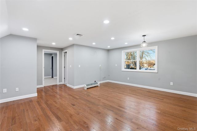 1395 Gardiner Drive, Bay Shore, NY 11706